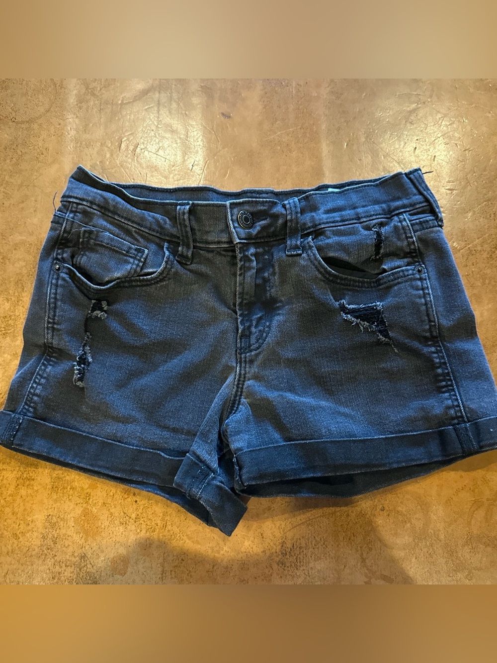Old Navy Women’s Black Distressed Denim Shorts
